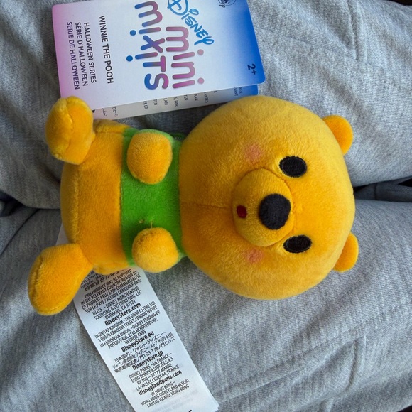 Disney Accessories - Disney Mini Mixits Winnie the Pooh Plush Toy - Yellow and Green